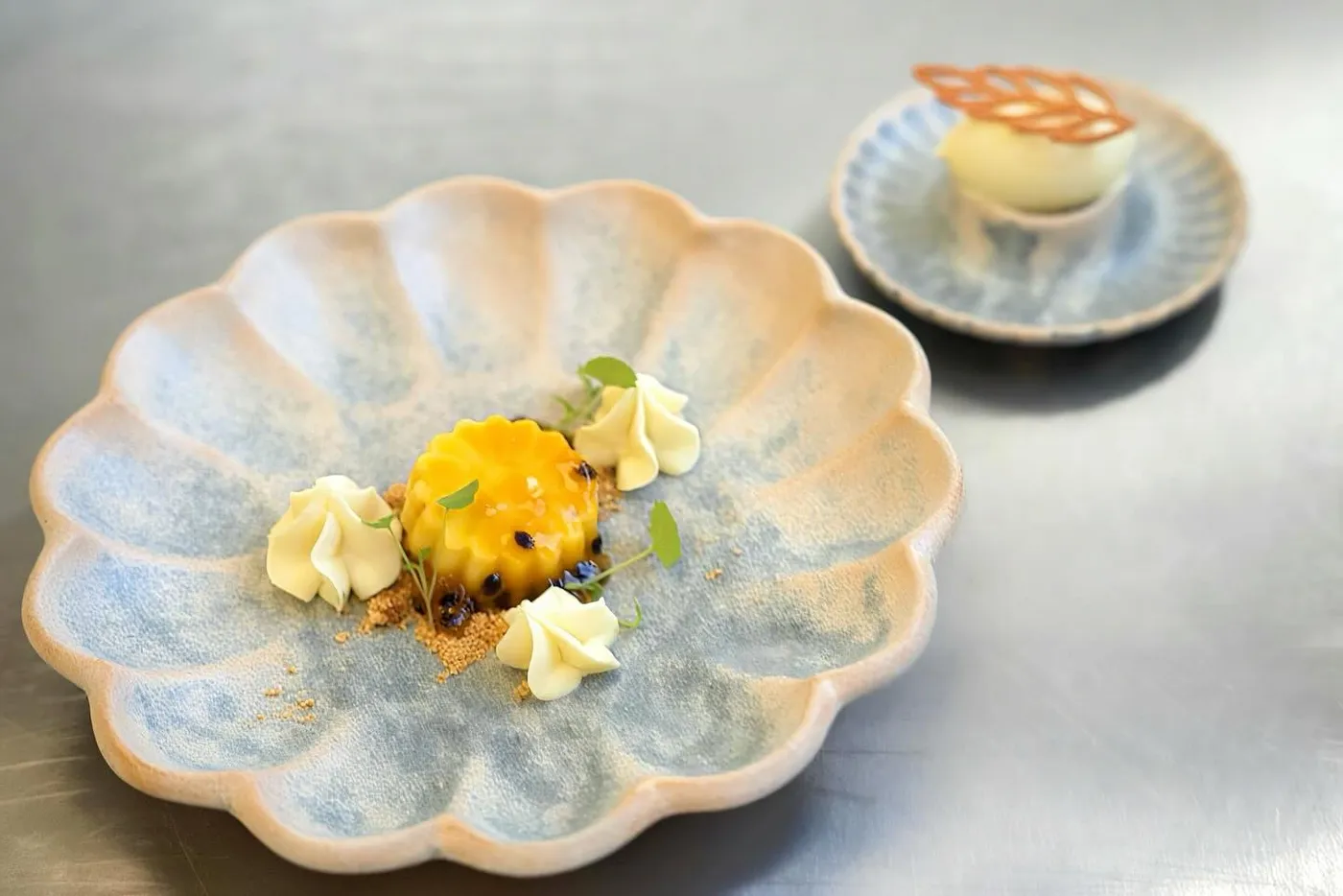 La fleur de Maracujá : fruit de la passion, chocolat blanc, praliné cacahuète